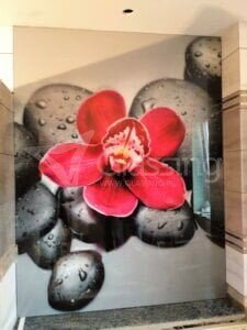 Panel szklany do kabiny prysznicowej w łazience