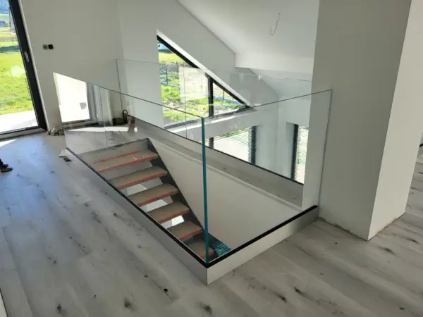 Balustrada szklana na tarasie w Bielsko-Białej